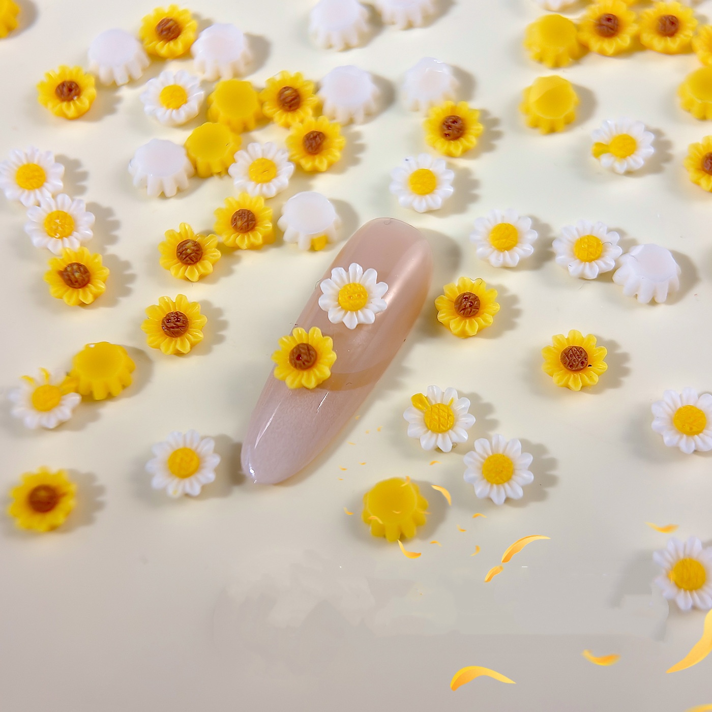 Art Craft Yellow Springs - 50 Adet Gerçekçi Reçine Mini Papatya